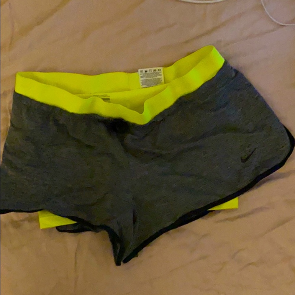 Nike 2 in 1 pro shorts